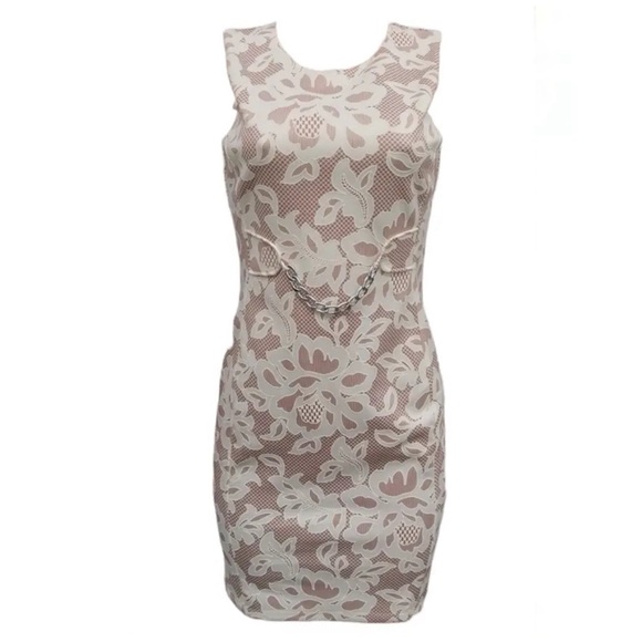 Kate and Lily Dresses & Skirts - Kate and Lily Mauve and White Sheath Dress With Silver Chain Accent